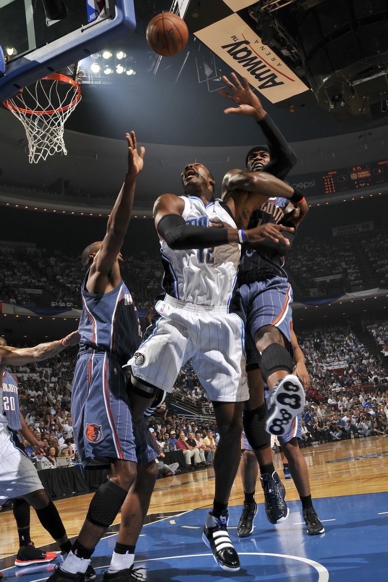 西城山猫队爆冷滇池雄鲨队,篮球锦标赛上演耐力碾压对手!中场绞杀压制对手  西城山猫队爆冷滇池雄鲨队,篮球锦标赛上演耐力碾压对手!中场绞杀压制对手