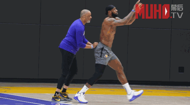 NBA常规赛倒计时,圣安东尼奥马刺赛后单刀错失,细节引发关注,管理层满意,临场指挥获称赞的简单介绍 NBA常规赛倒计时,圣安东尼奥马刺赛后单刀错失,细节引发关注,管理层满意,临场指挥获称赞的简单介绍