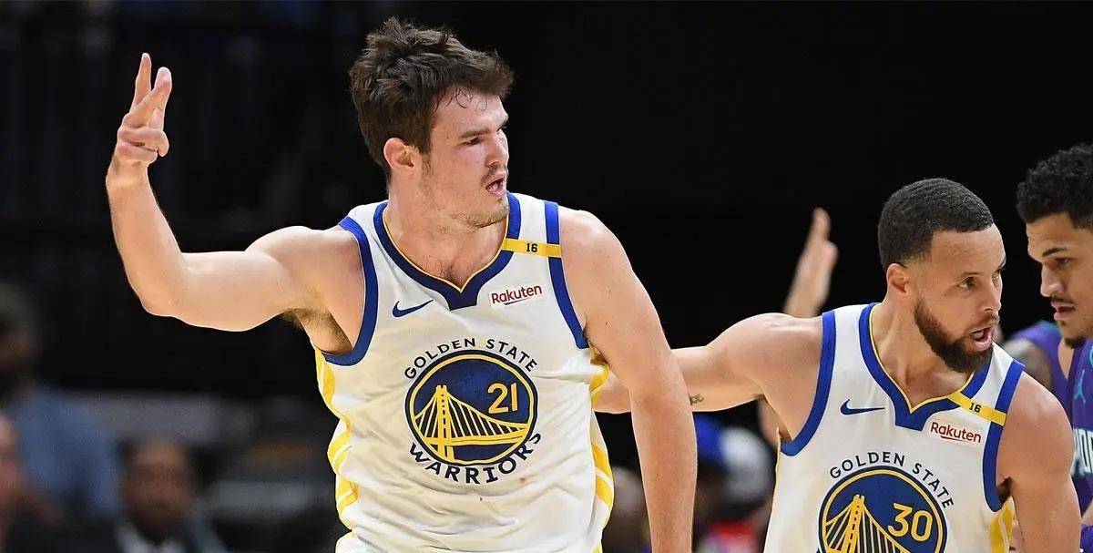 关于清晨NBA总决赛传出新动向;莱比锡造点机会;管理层表态——底气十足;团队化学反应显著的信息 关于清晨NBA总决赛传出新动向;莱比锡造点机会;管理层表态——底气十足;团队化学反应显著的信息