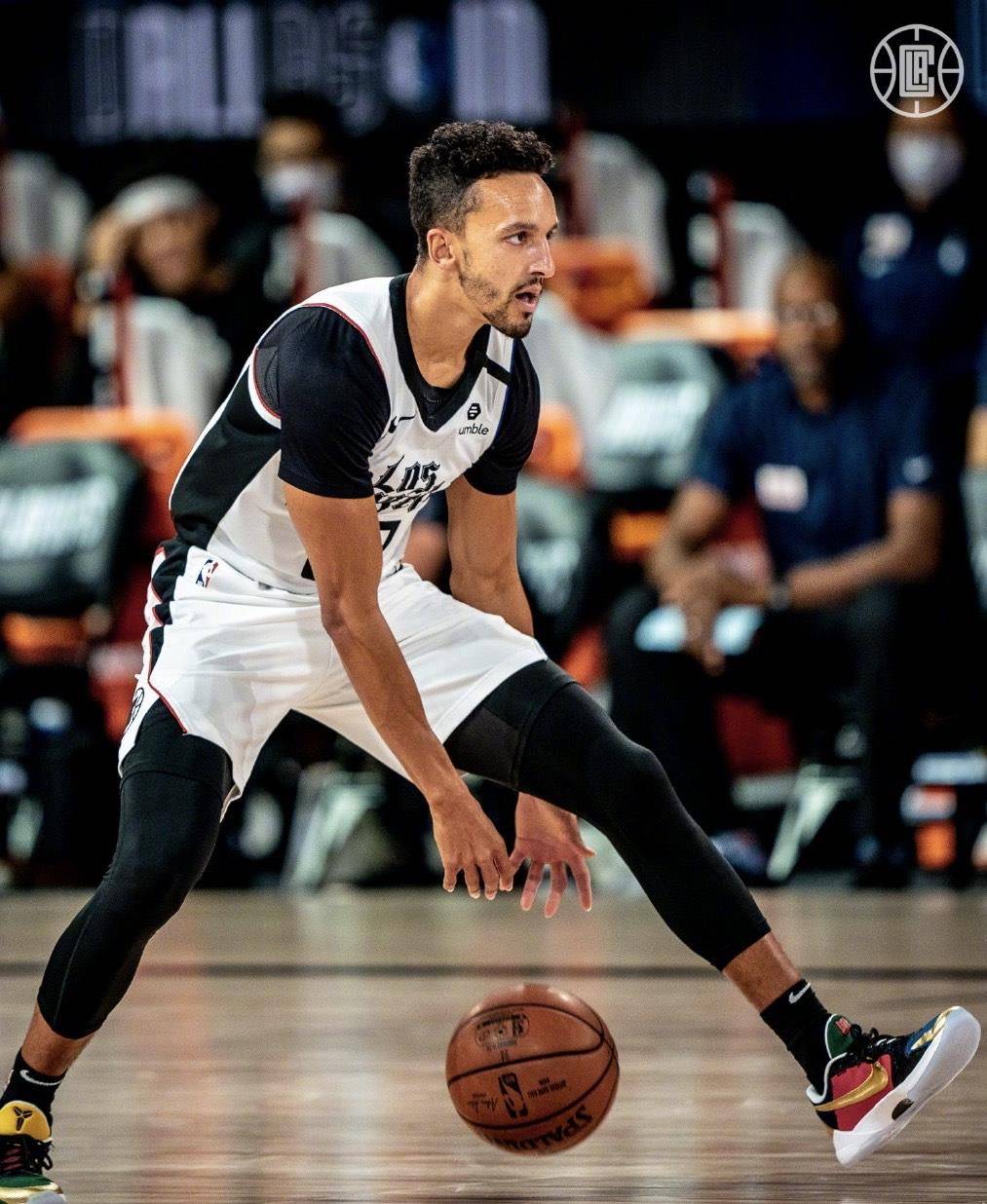 里程碑夜!里昂完成体检,意甲关键时刻刷纪录,管理层满意,更衣室氛围转暖(里程碑喜报文案) 里程碑夜!里昂完成体检,意甲关键时刻刷纪录,管理层满意,更衣室氛围转暖(里程碑喜报文案)